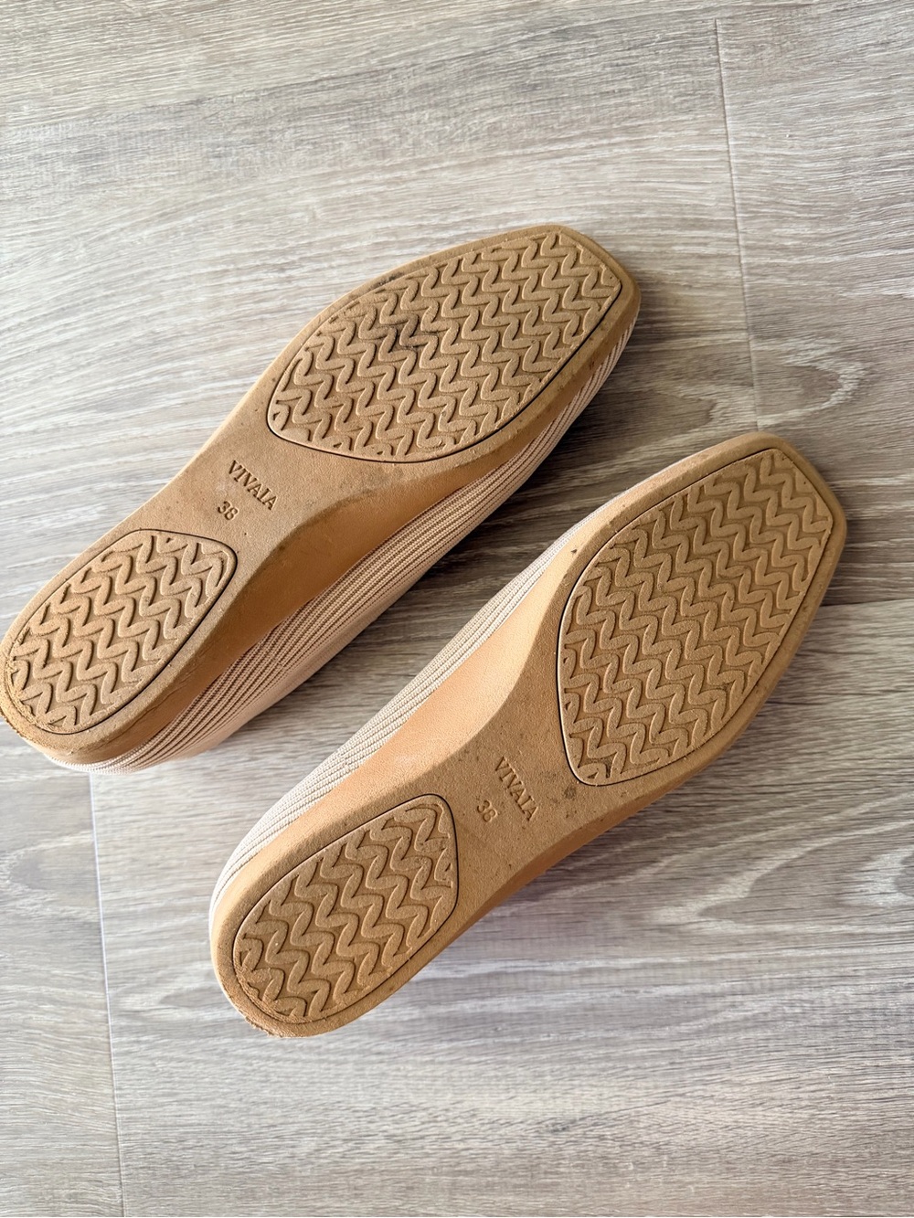 Vivaia Women's Beige Slip-On Ballet Flats - Picture 4 of 4